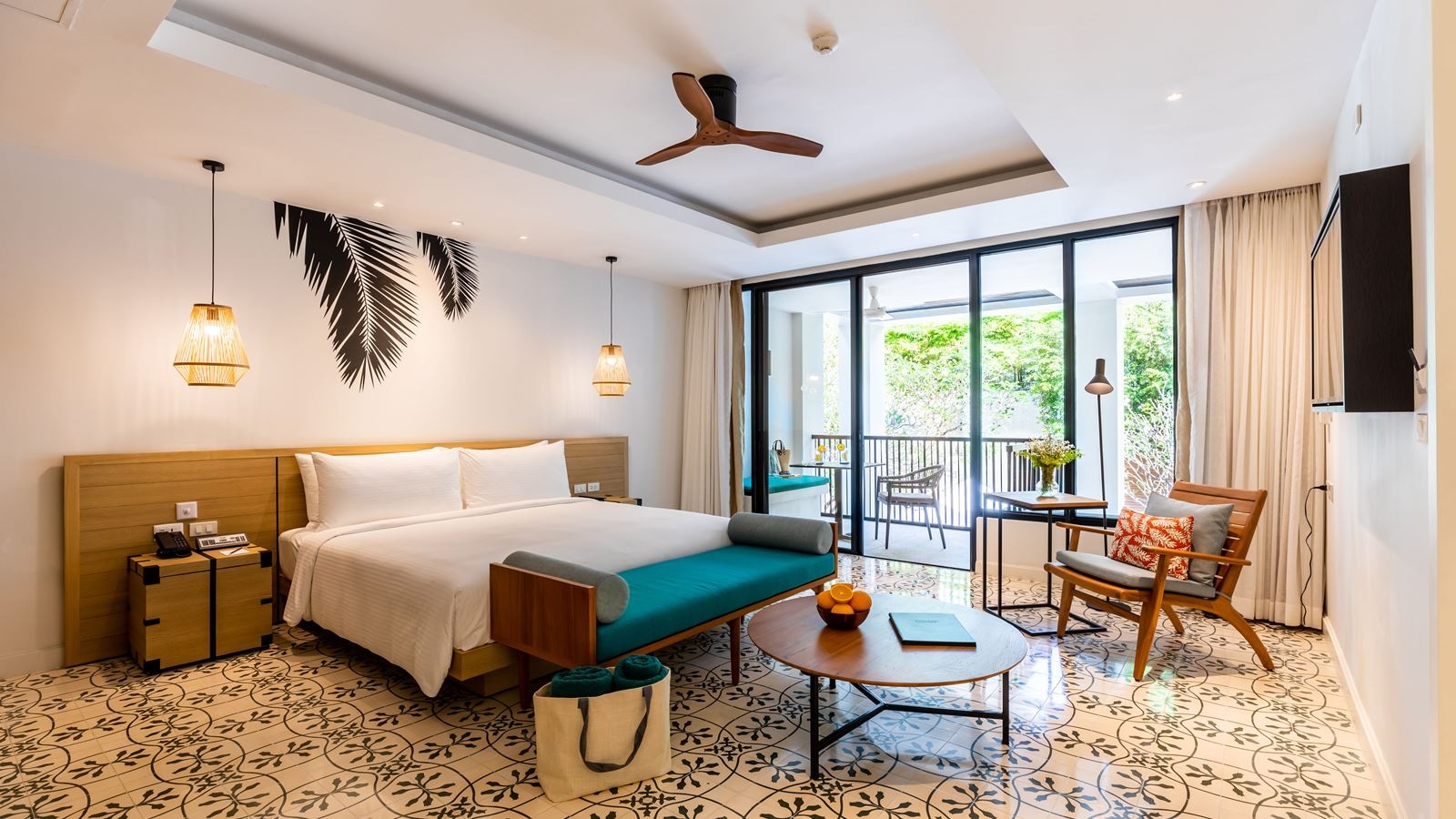 rooms-surin-studio-balcony