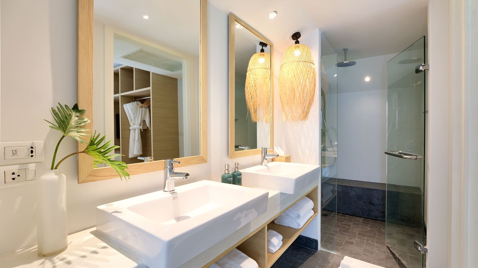 rooms-grand-surin-suite