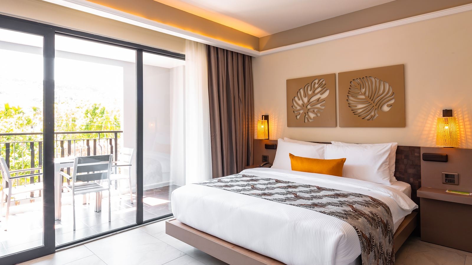 rooms-family-deluxe-room