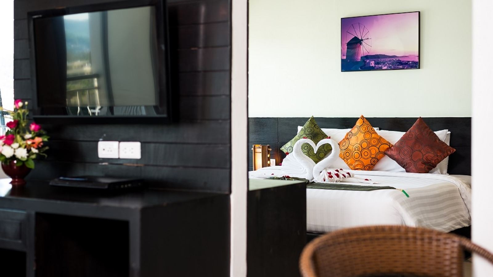 rooms-honeymoon-suite