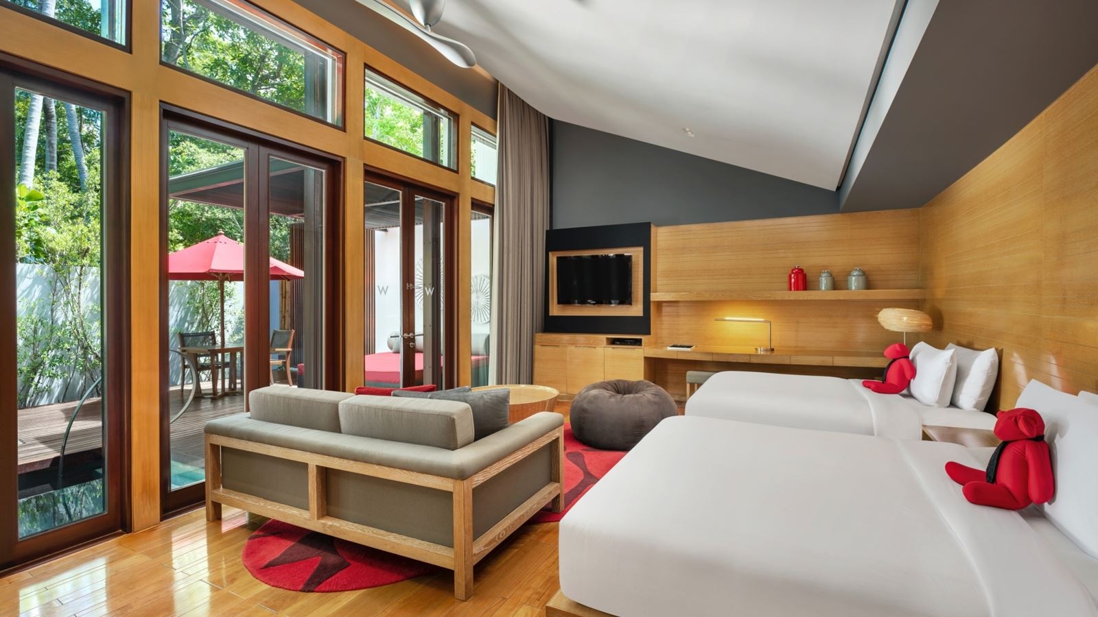 rooms-tropical-oasis