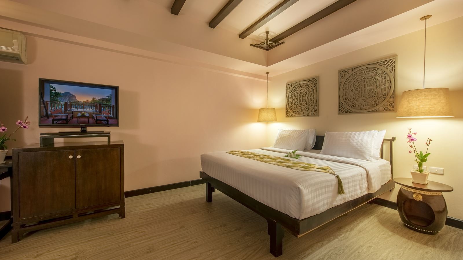 rooms-deluxe-garden-view