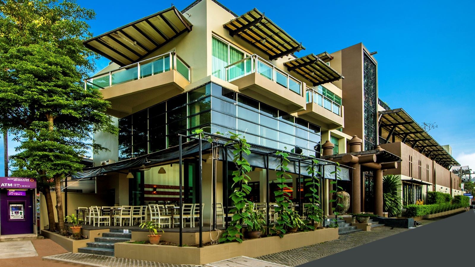 general-main-building