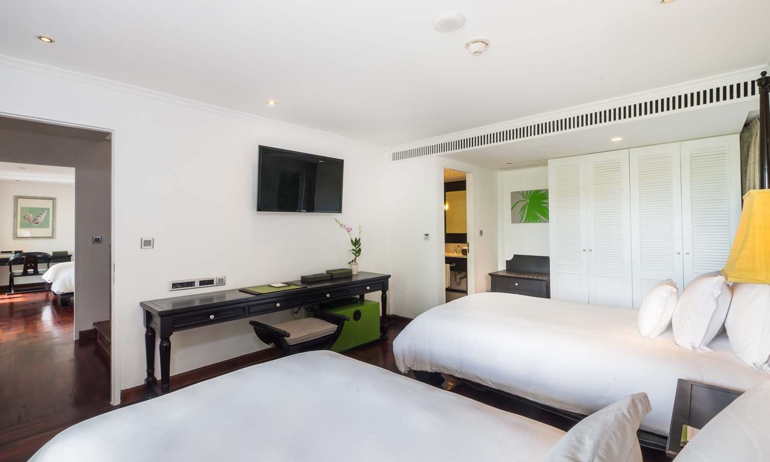 rooms-two-bedroom-family-villa