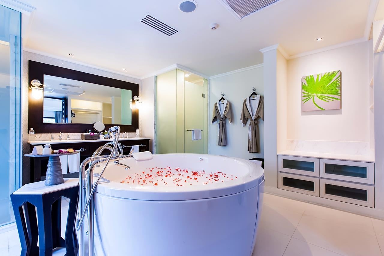 rooms-club-beachfront-pool-villa