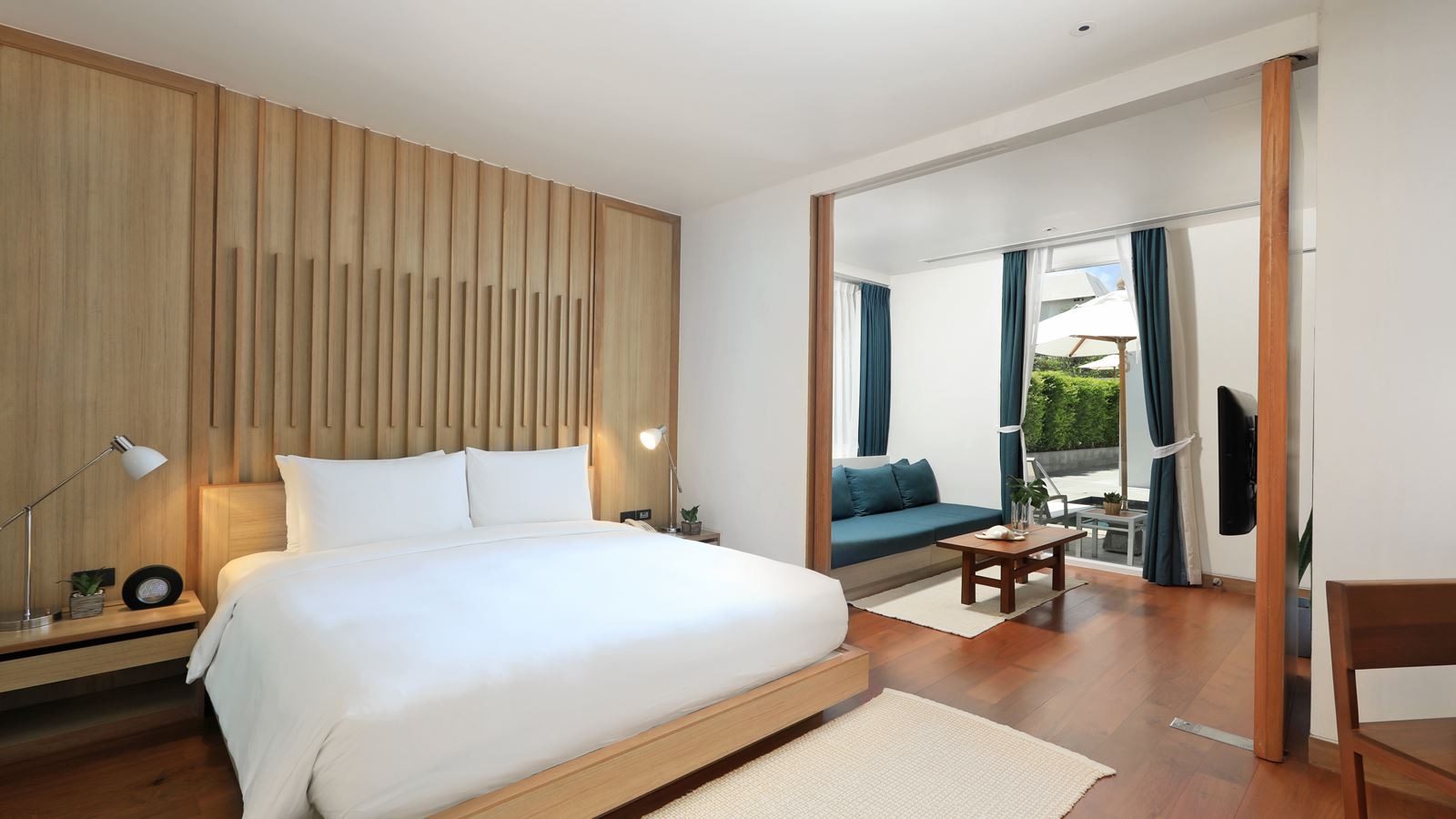 rooms-atrium-pool-villa