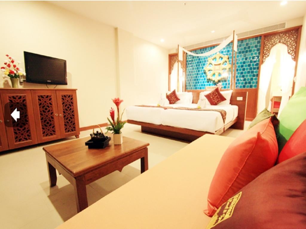 rooms-deluxe-pool-access