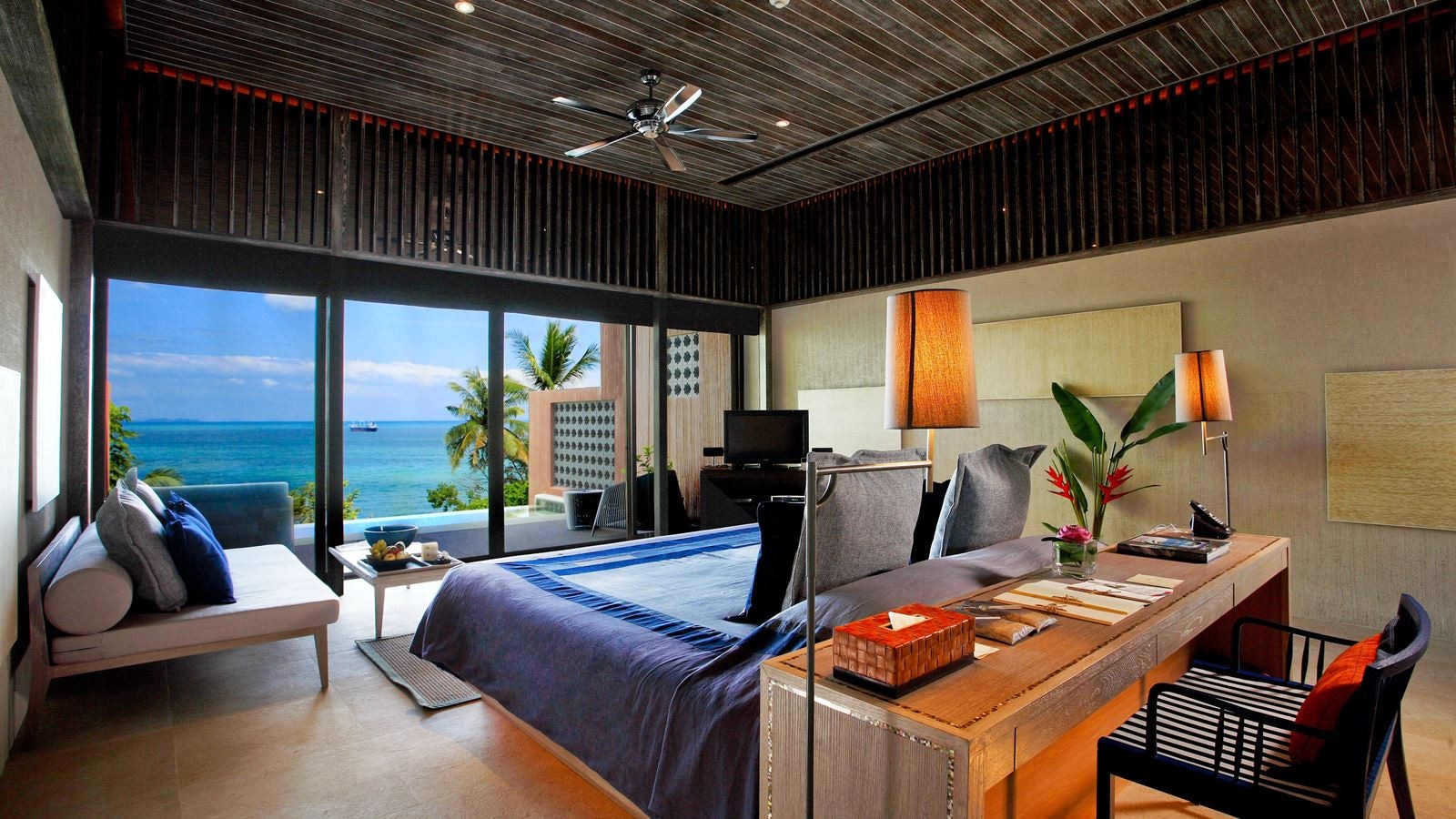 rooms-pool-suite-east-oceanfront