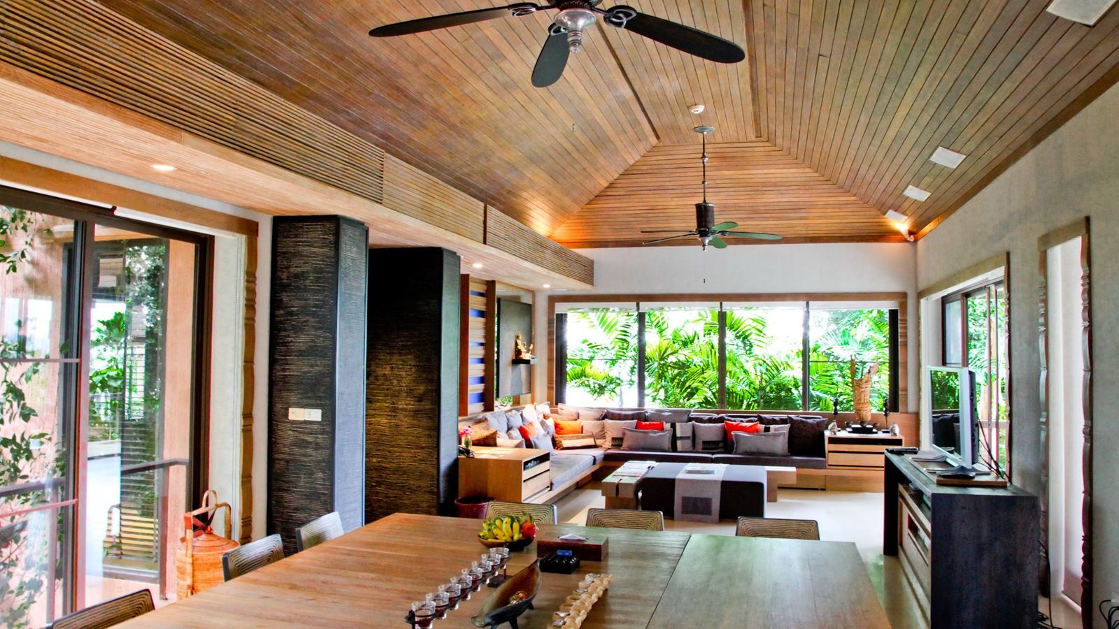 rooms-3-broom-residential-pool-villa