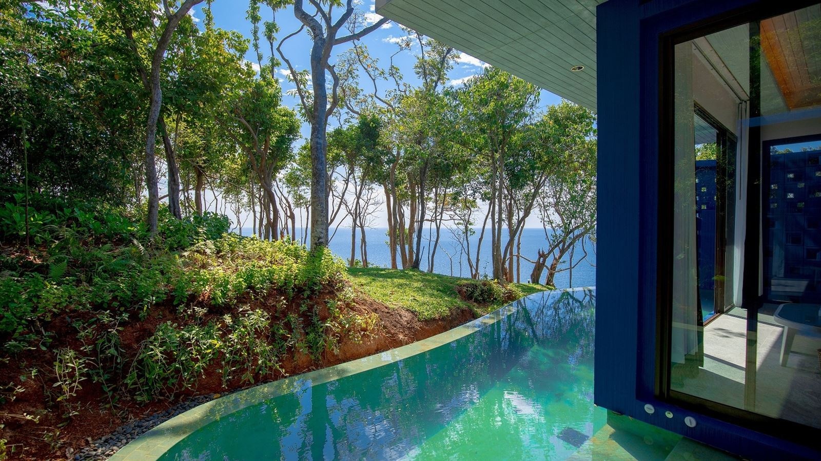 rooms-4br-luxury-residence-pool-villa-ocean-view