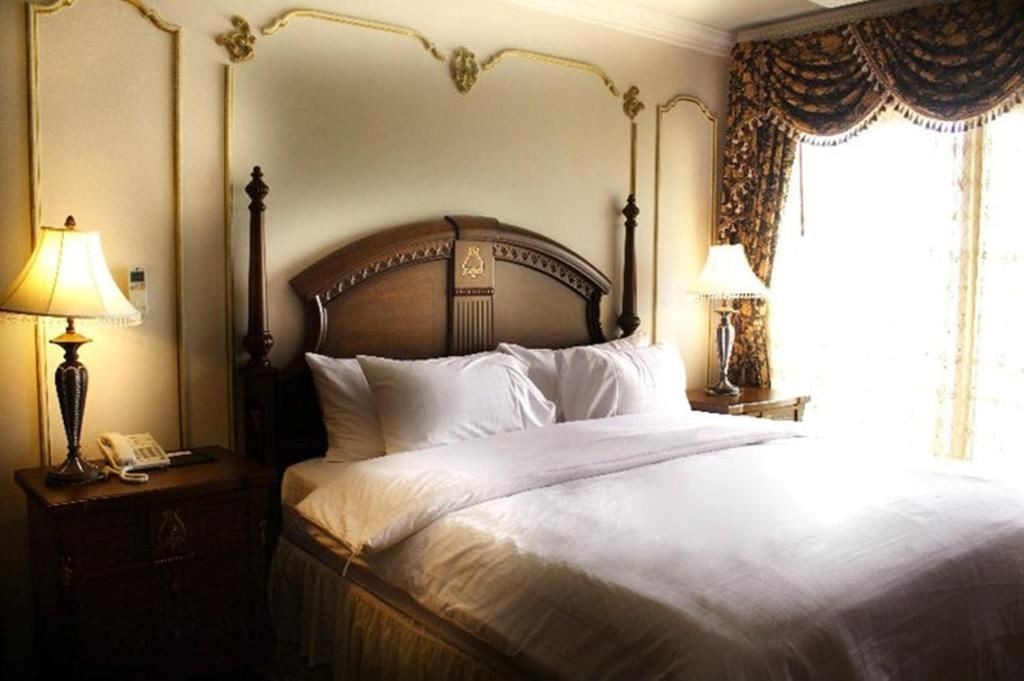 rooms-two-bedroom-suite-104-sqm-4-paxs