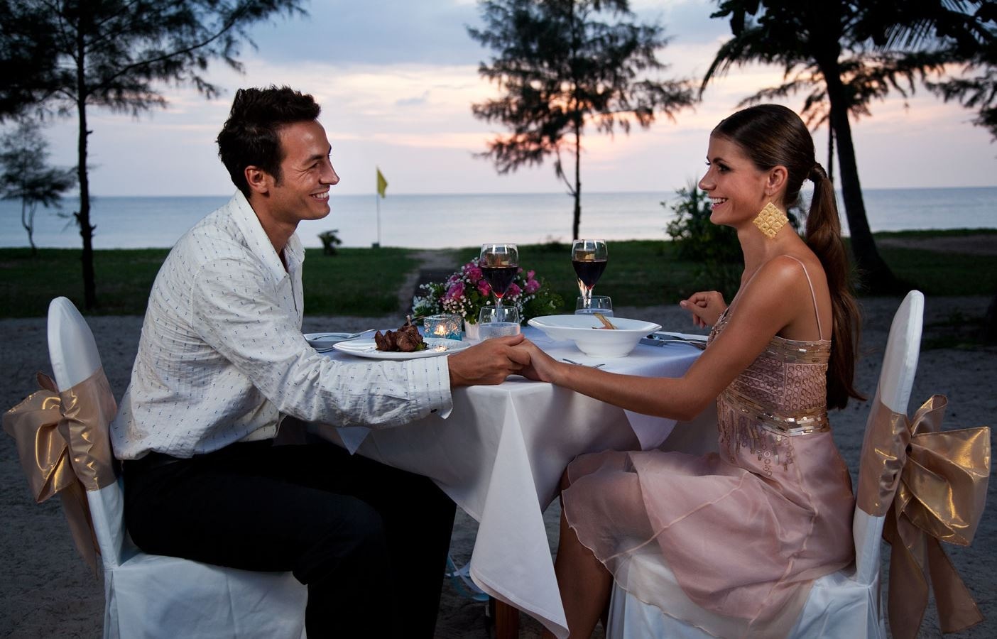 bars-pine-beach-club