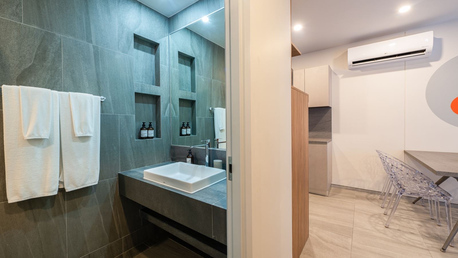 rooms-two-bedroom-family