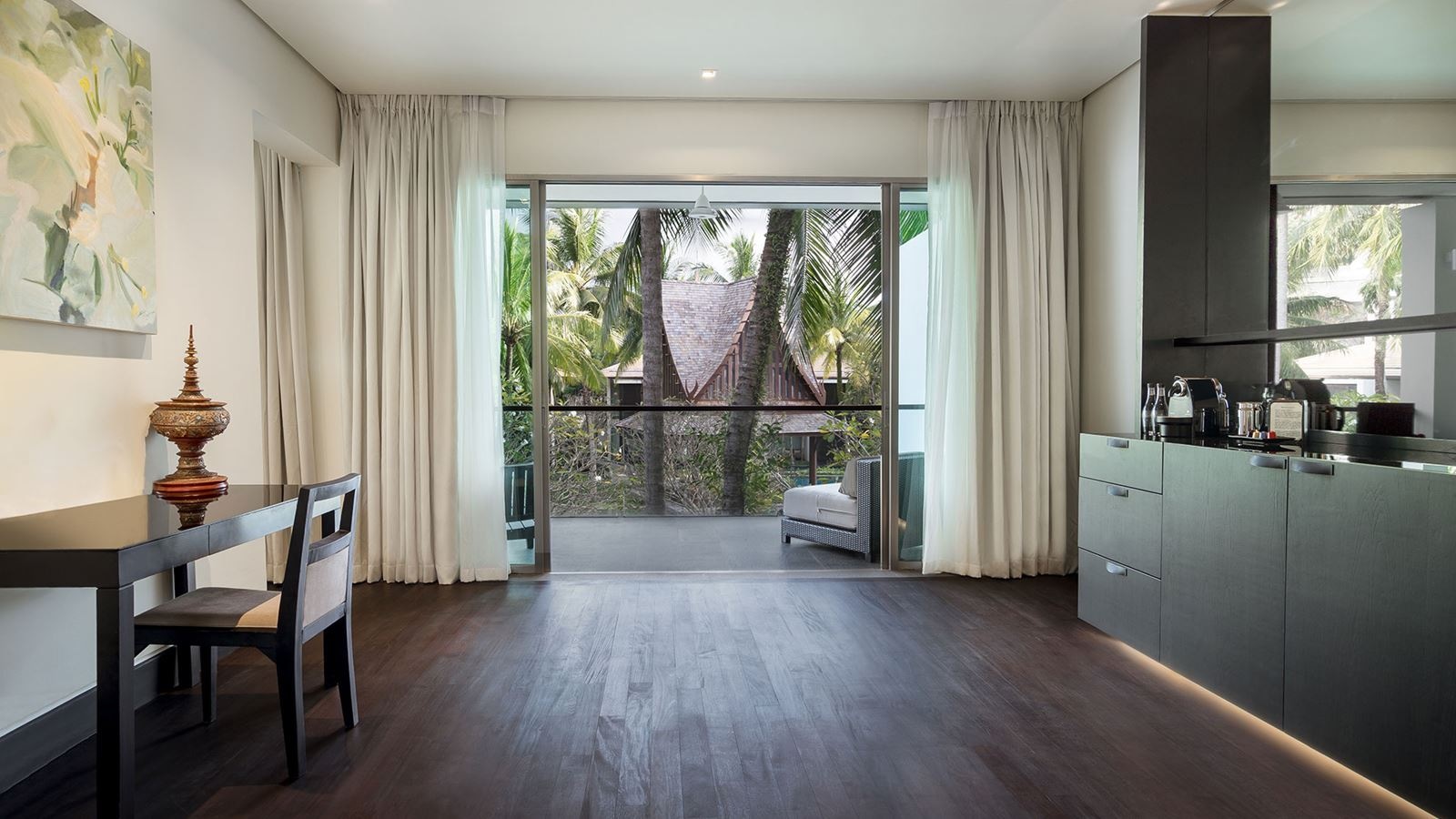 rooms-1-bedroom-palm-suite