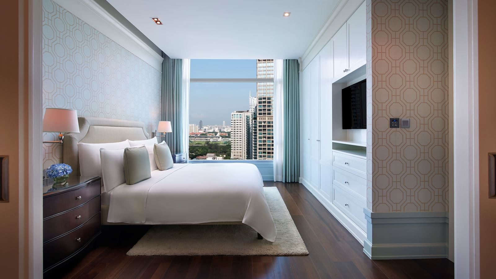 rooms-one-bedroom-suite-park-view