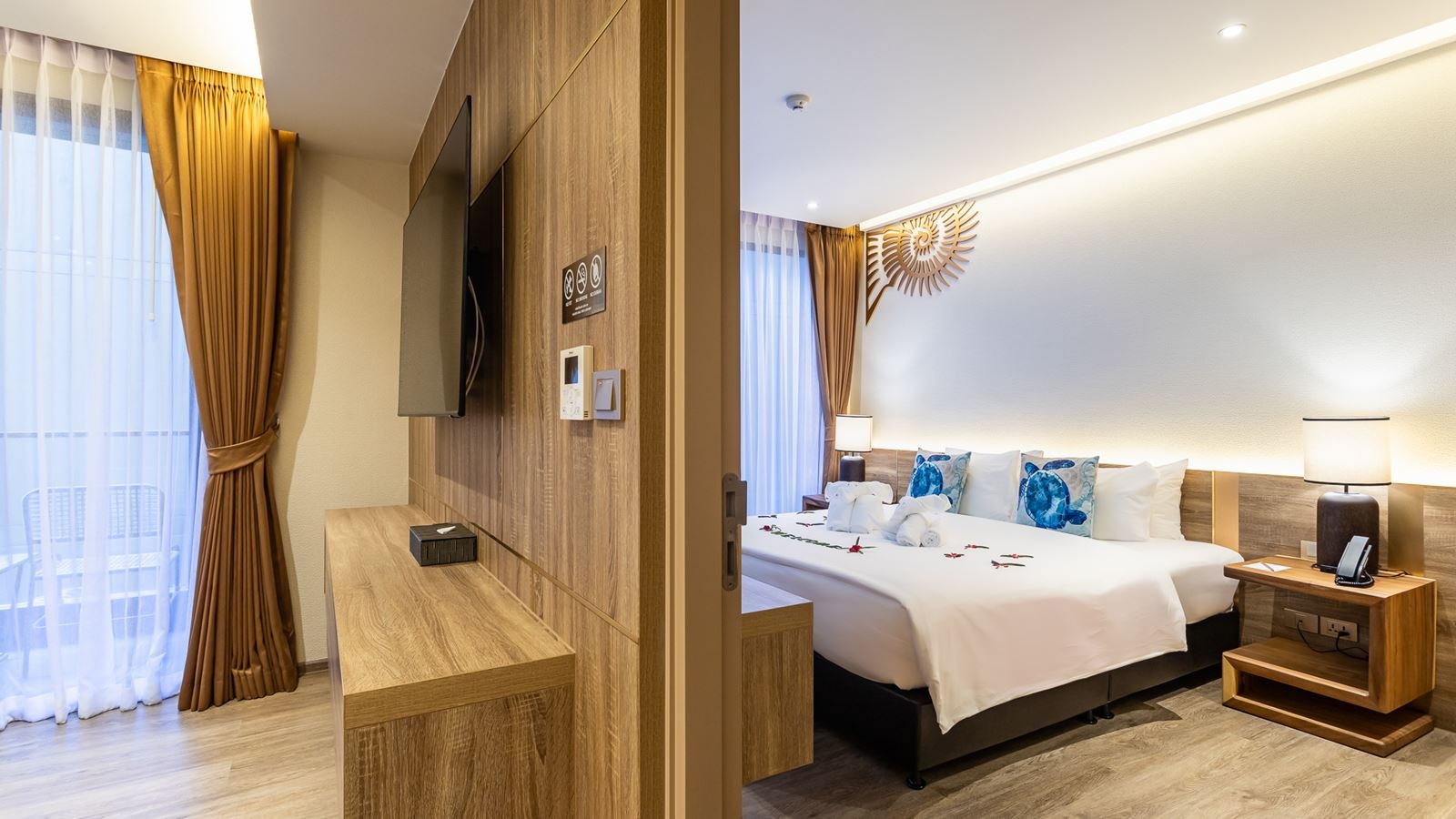 rooms-one-bedroom-suite