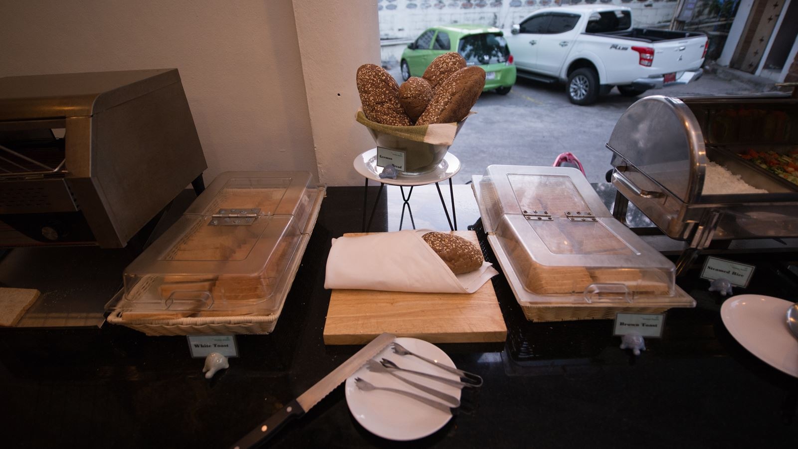 restaurants-oasis-restuarant