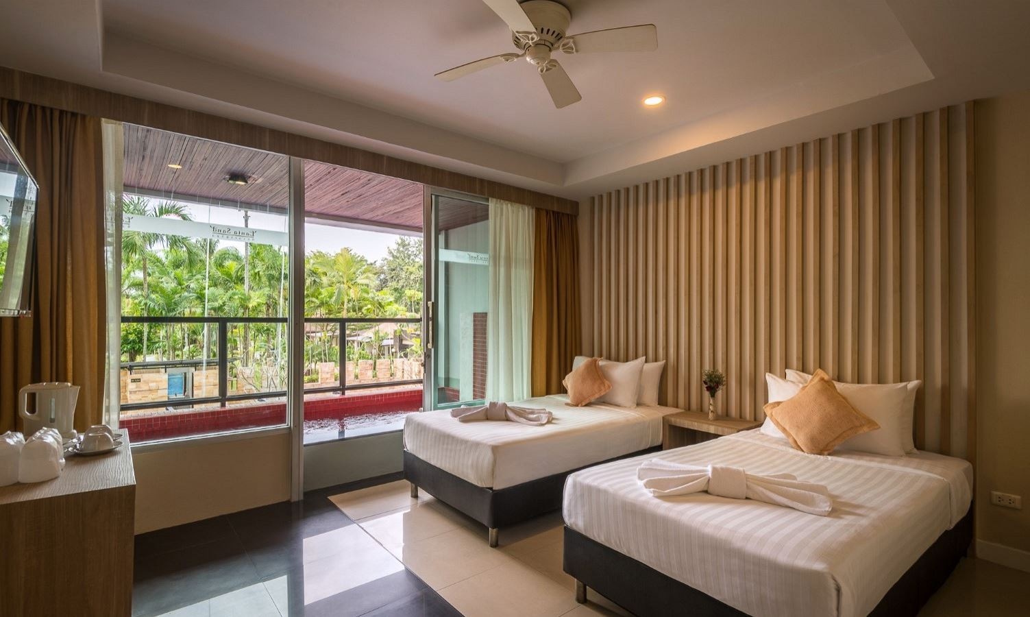 rooms-family-plunge-pool