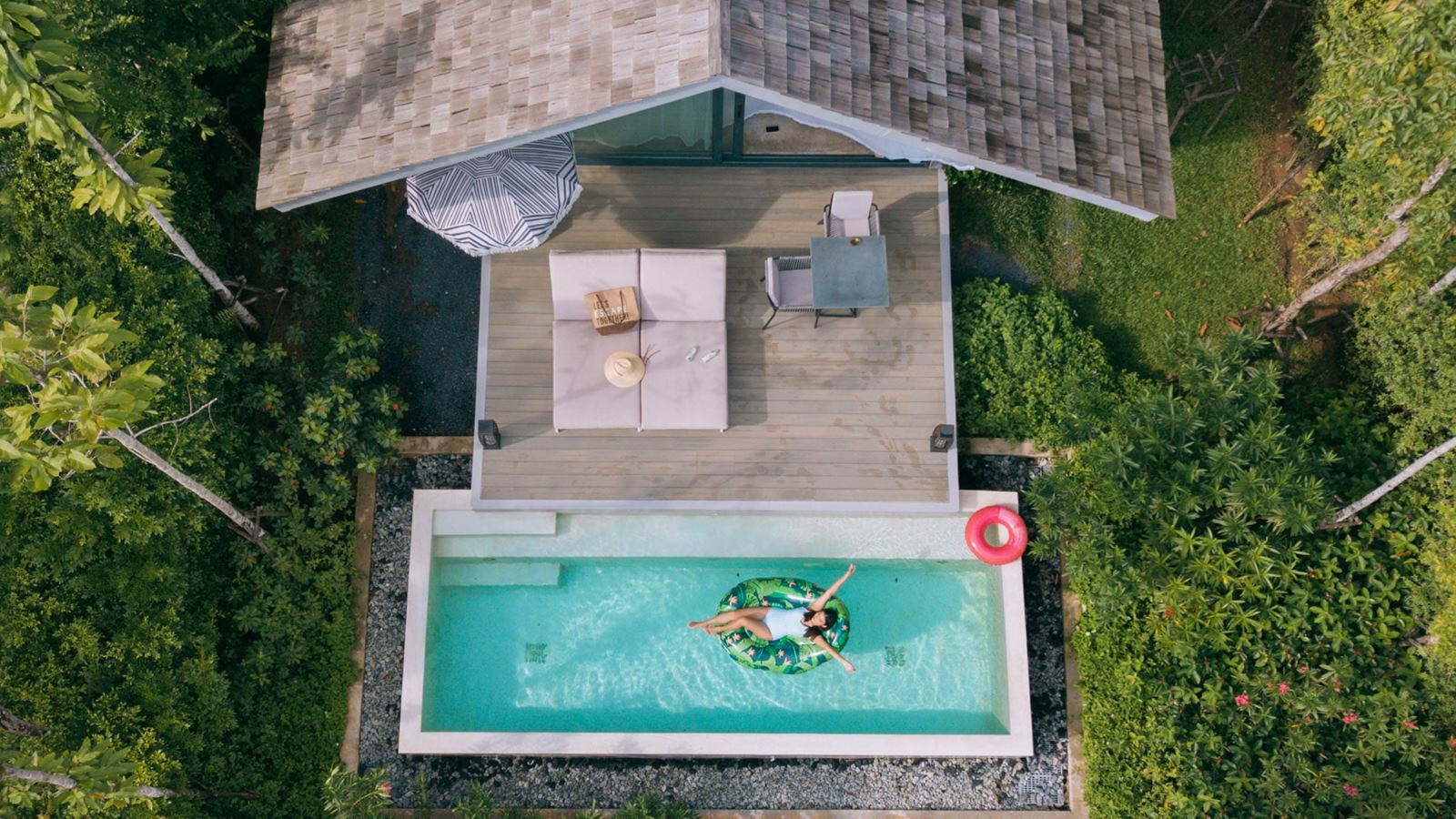 rooms-onebedroom-pool-villa