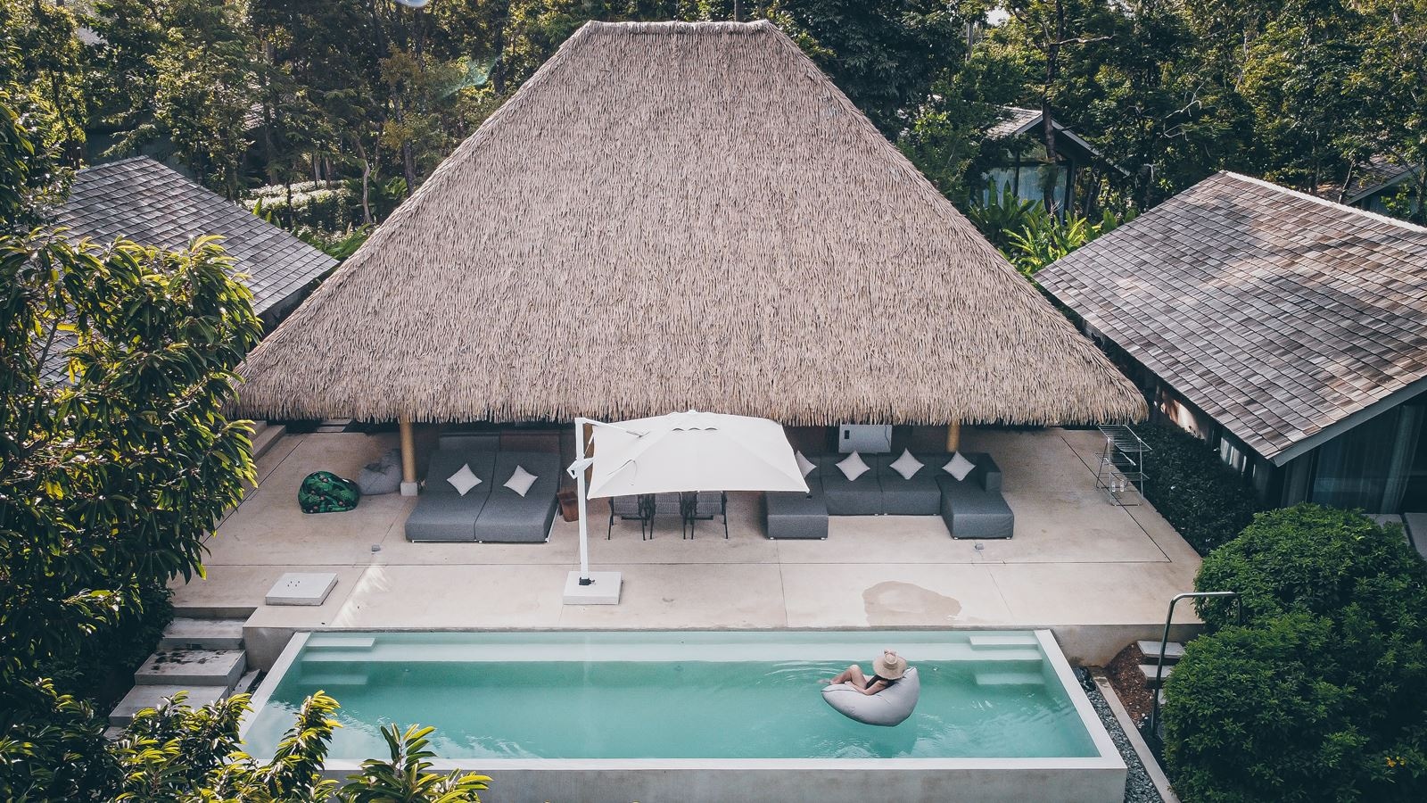 rooms-twobedroom-oceanview-pool-villa