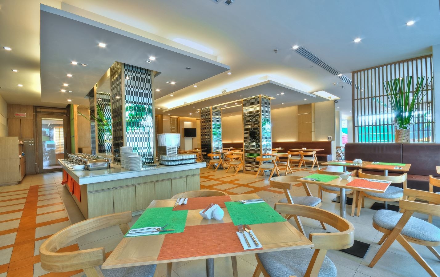 restaurants-bistro-restaurant