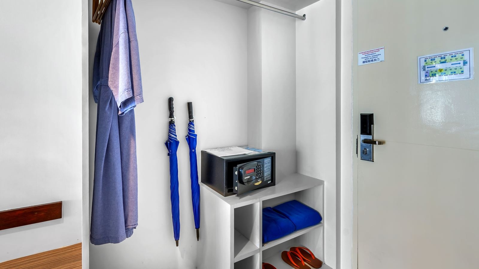 rooms-view-pent-balcony