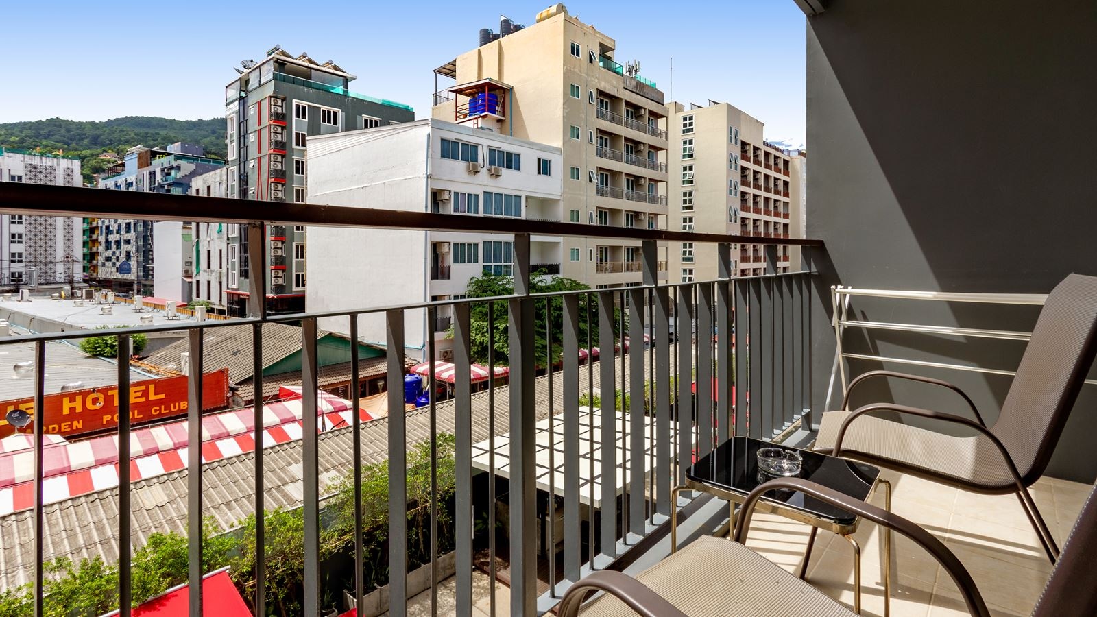rooms-view-pent-balcony