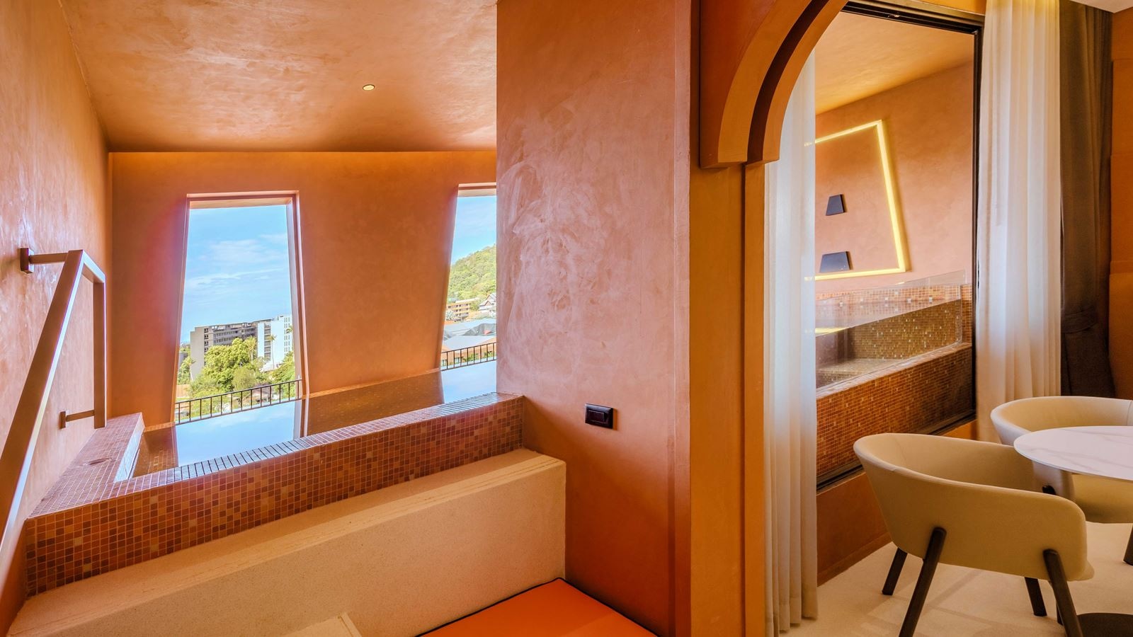 rooms-deluxe-pool-suite-sea-view