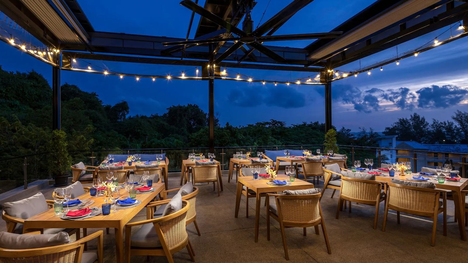 restaurants-foliage-restaurant