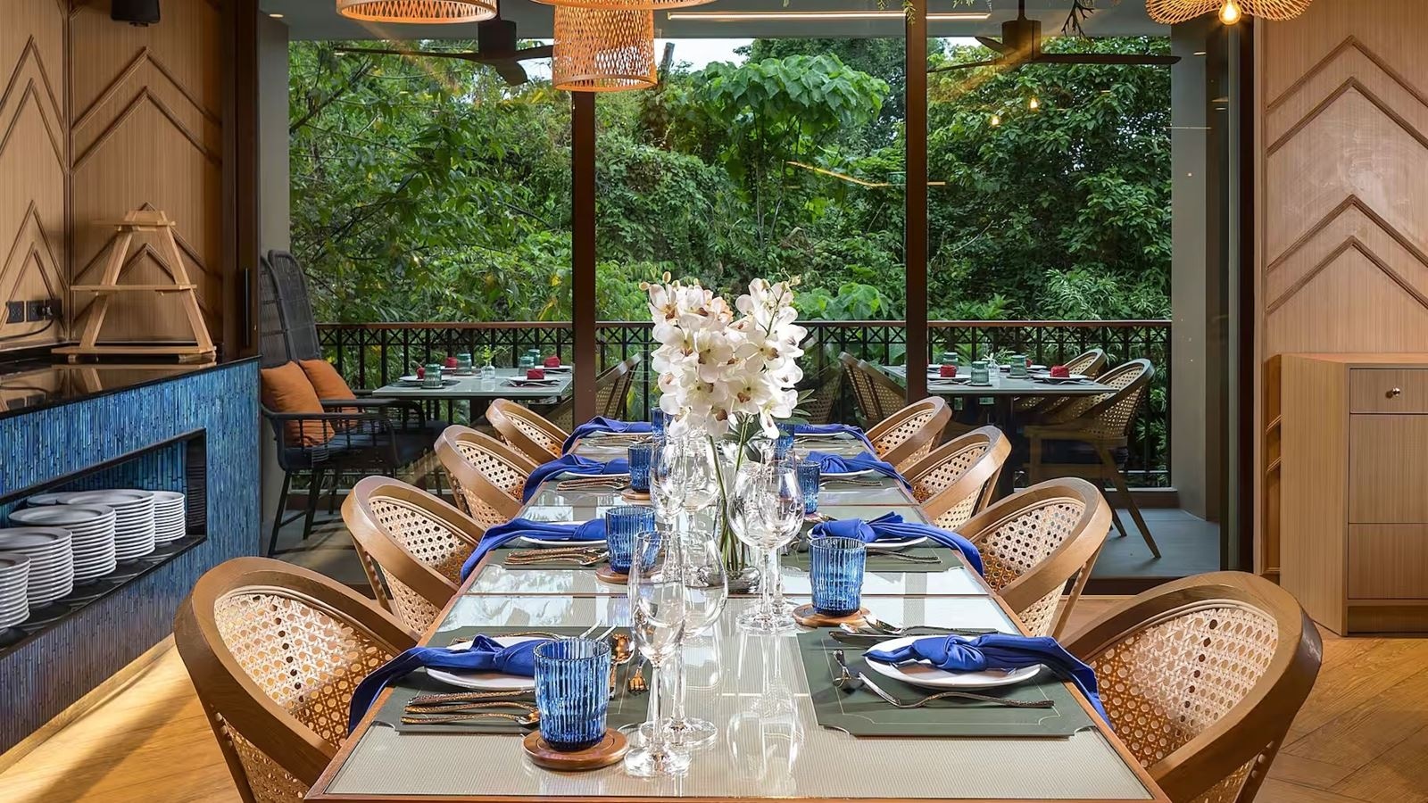 restaurants-foliage-restaurant