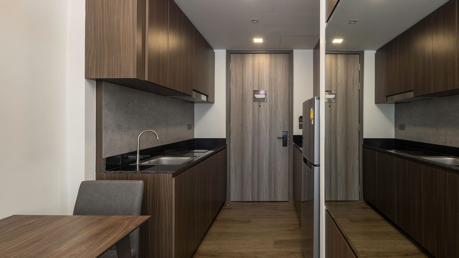 rooms-deluxe-room-with-bathtub