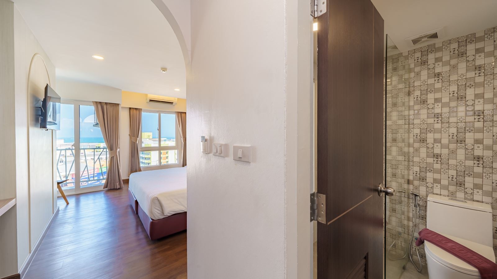 rooms-deluxe-double-room