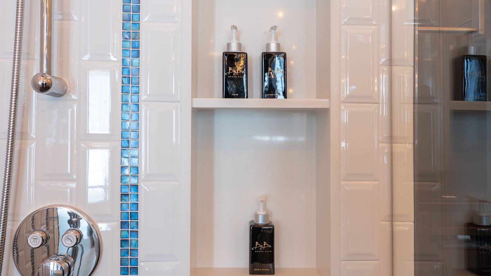 rooms-baba-suite-corner