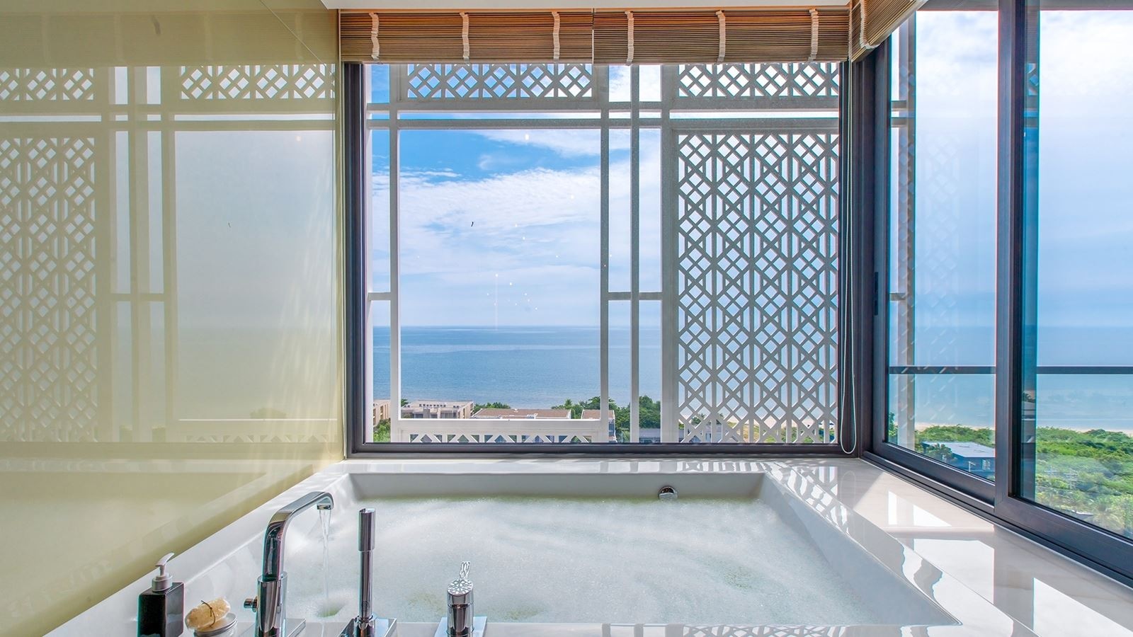 rooms-baba-grand-suite-corner