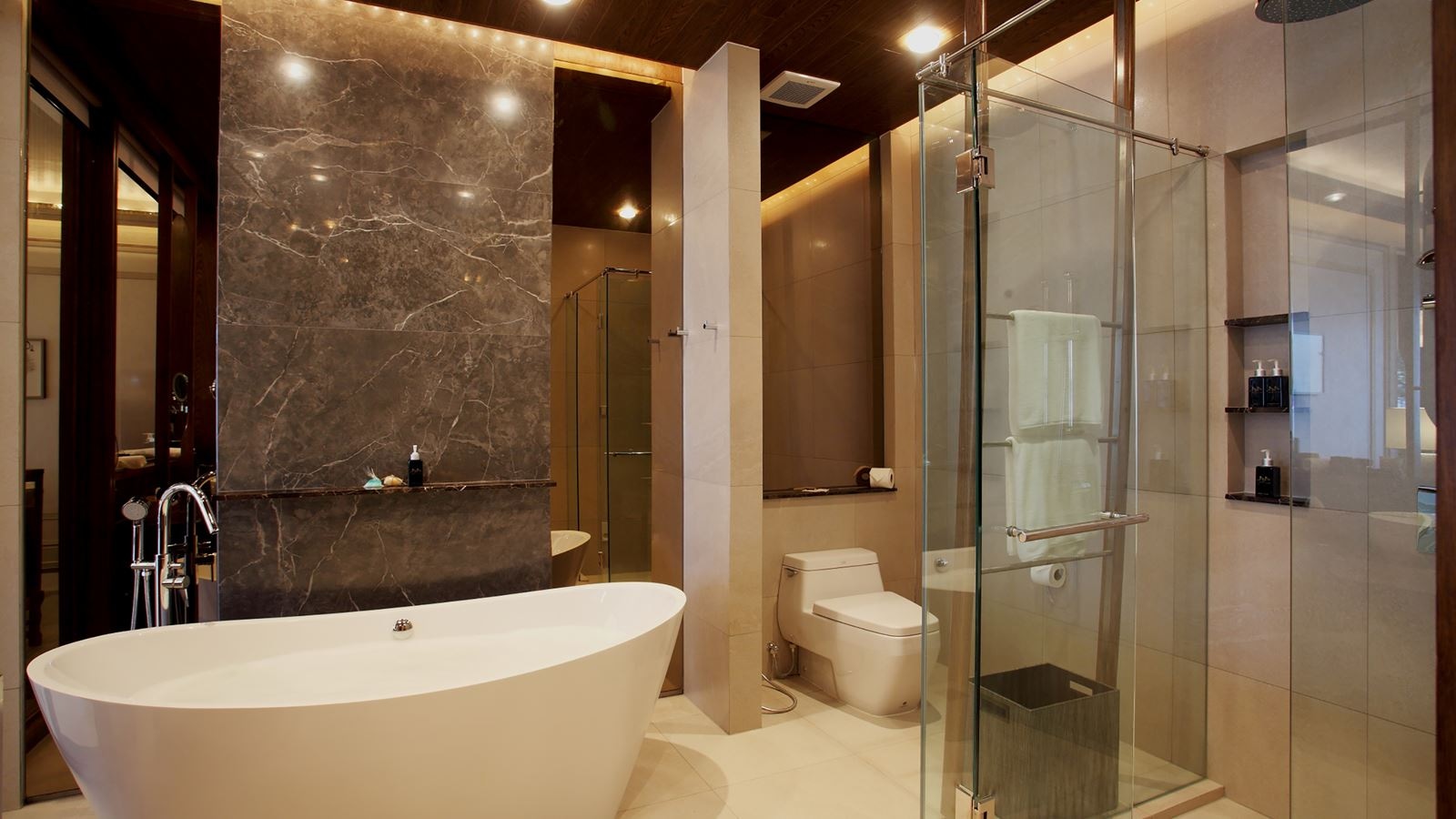 rooms-beachfront-pool-suite-garden-view