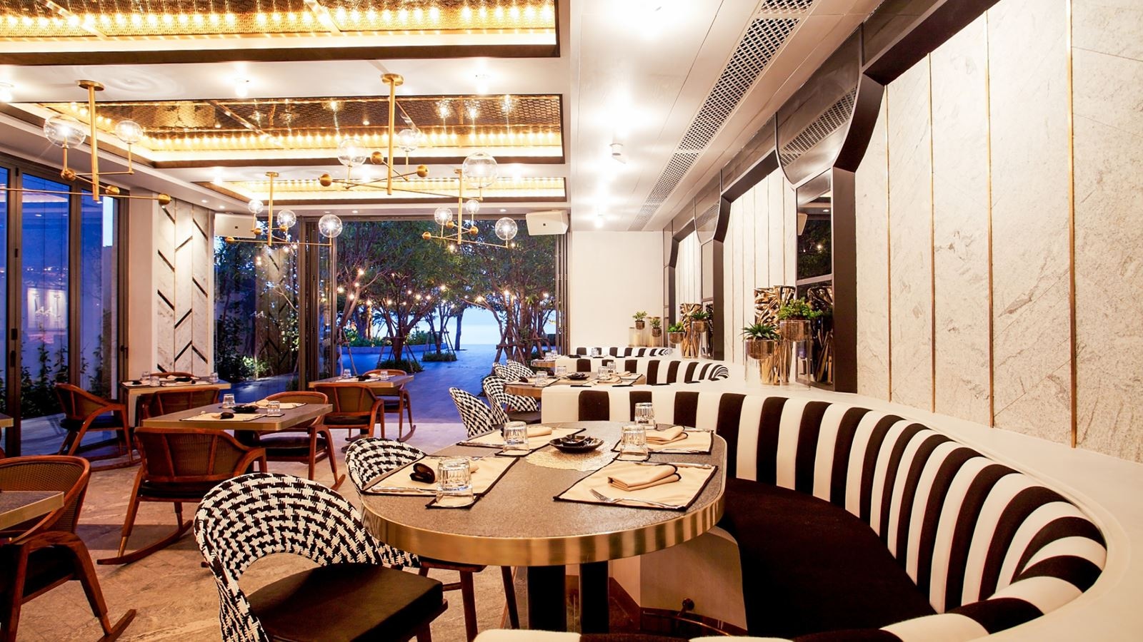 restaurants-baba-beach-bar--restaurant-hua-hin