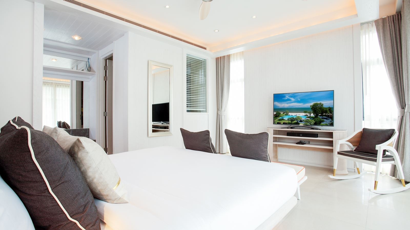 rooms-3-bedroom-luxury-pool-villa