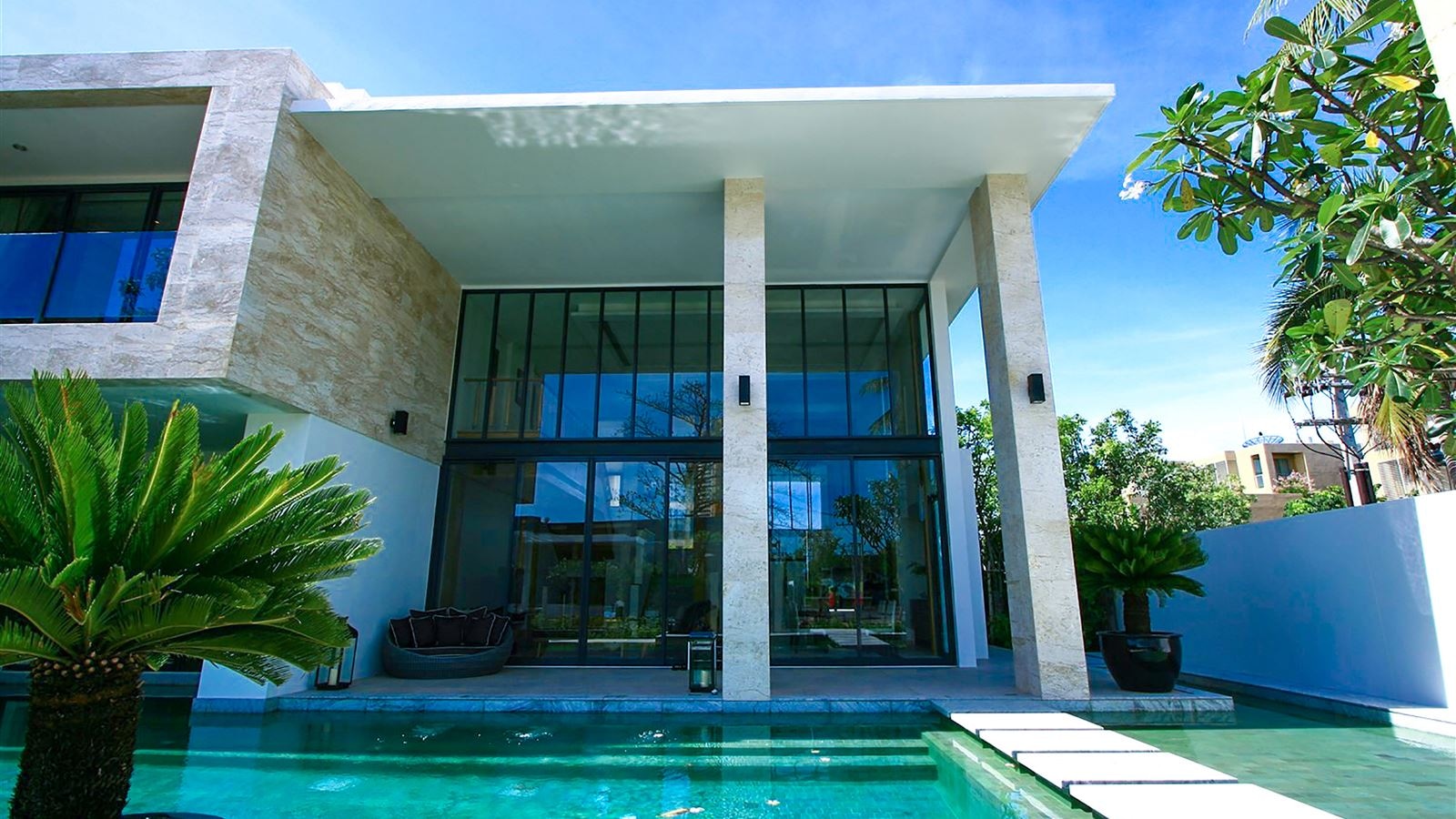 rooms-3-bedroom-luxury-pool-villa