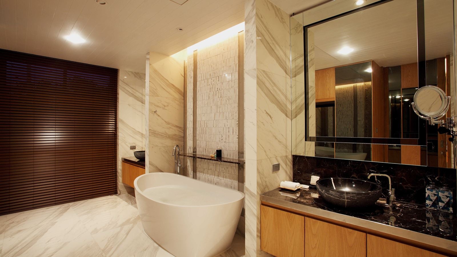 rooms-5-bedroom-luxury-pool-villa