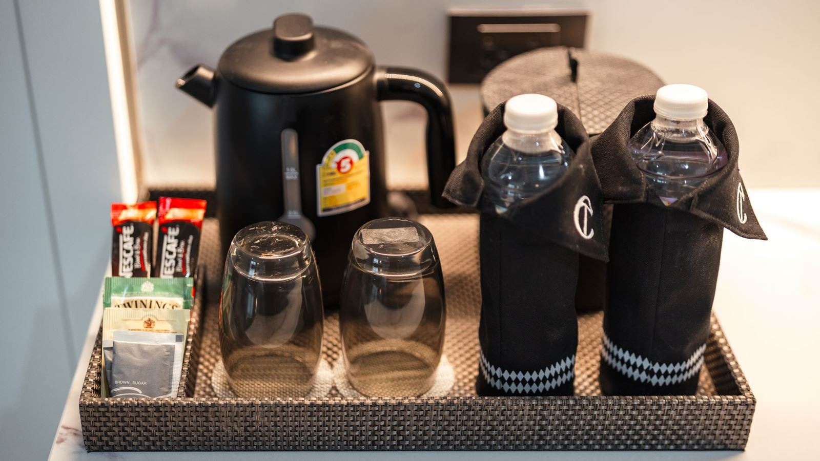 rooms-studio-poolview