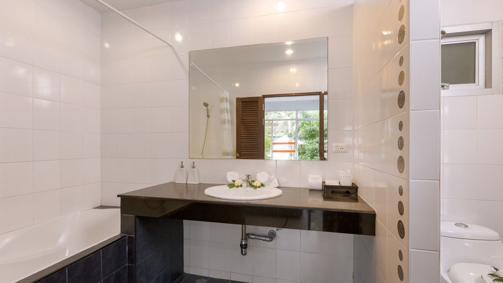 rooms-1-bed-room-suite