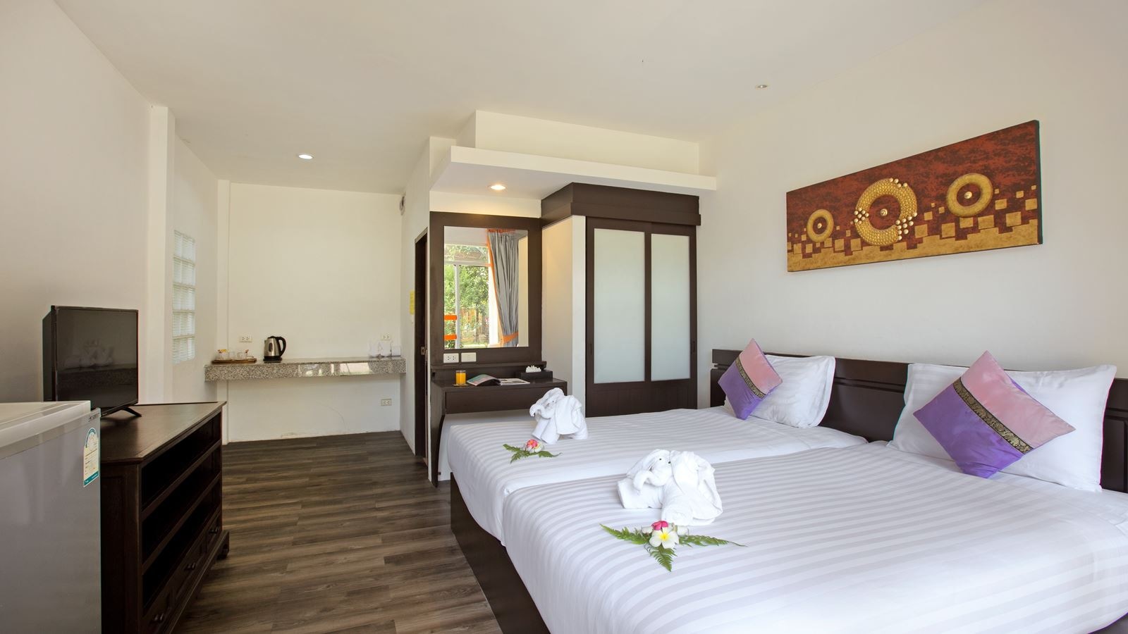 rooms-deluxe-garden-room