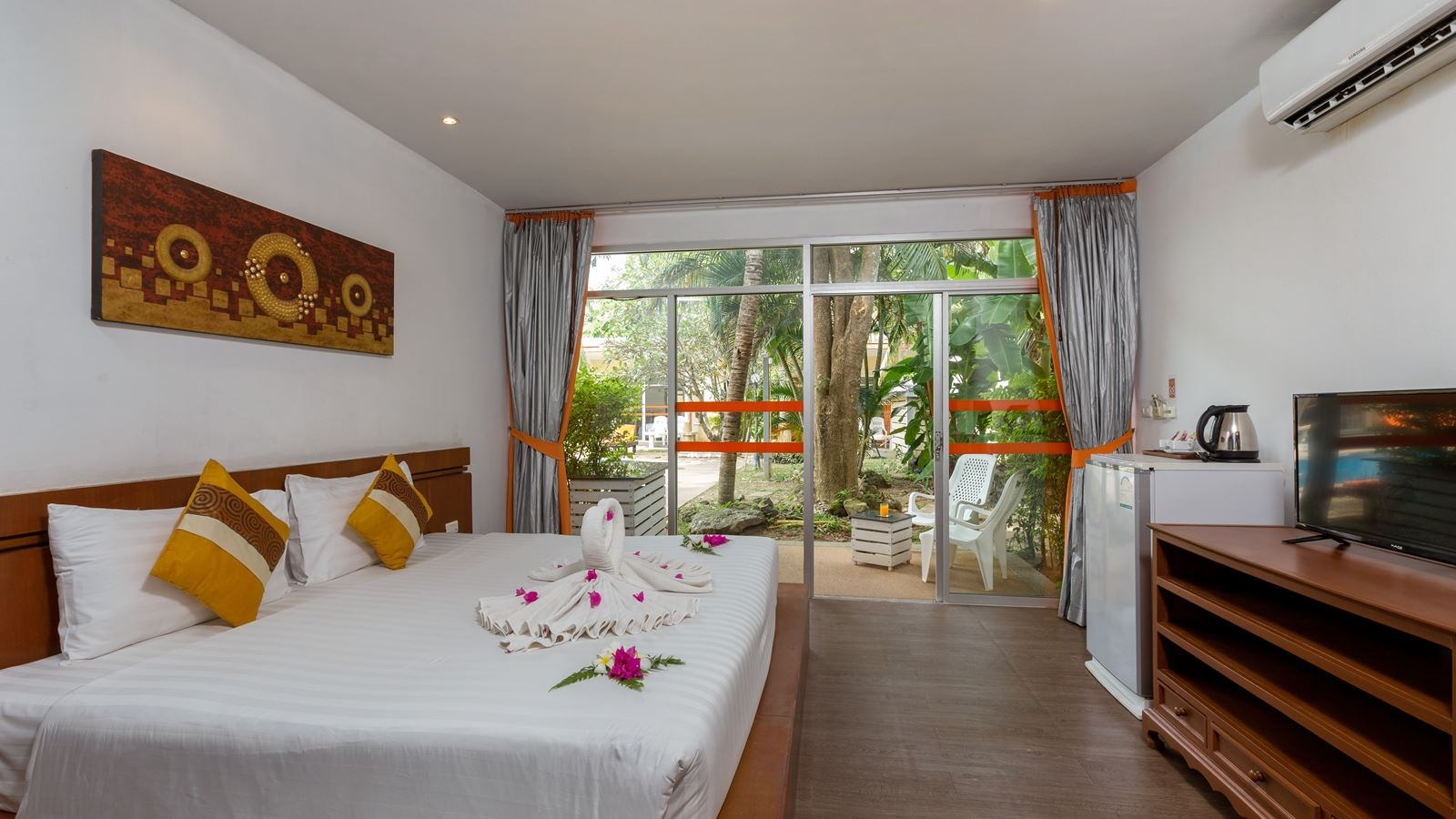 rooms-superior-garden-room