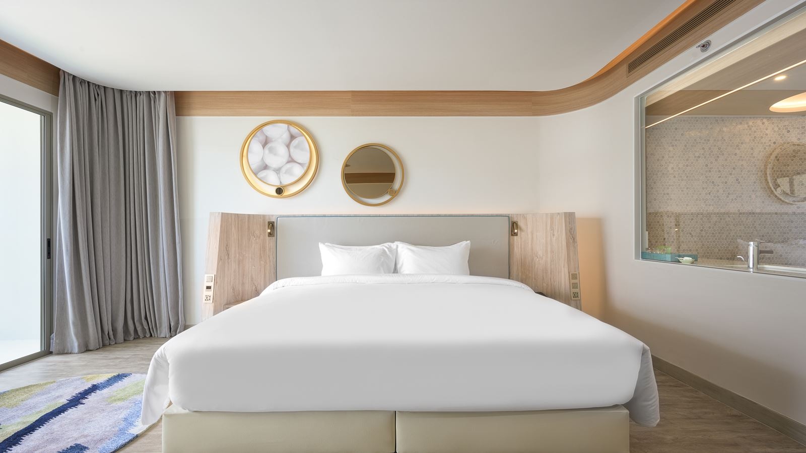 rooms-premier-balcony