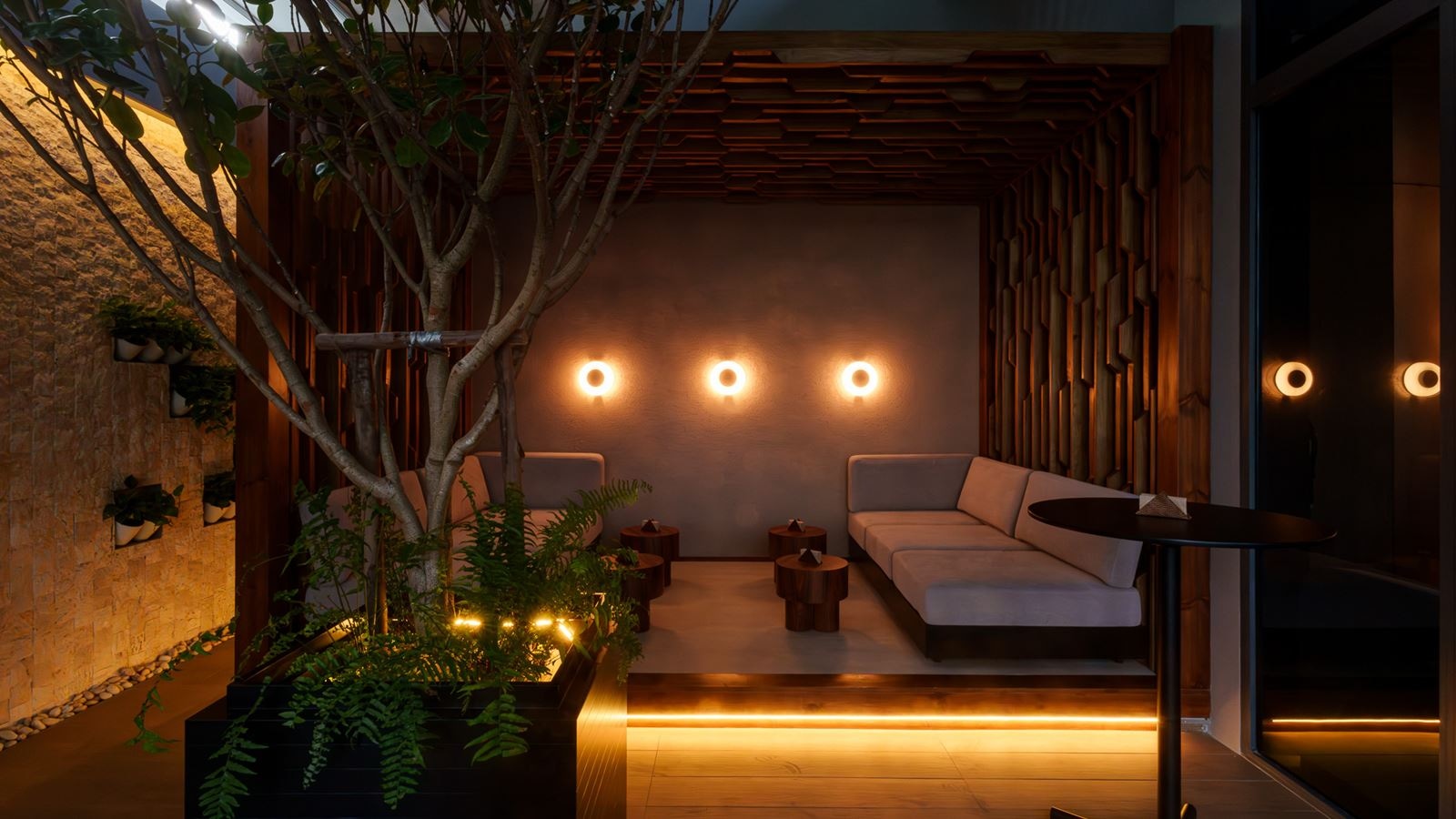 bars-overgrown-lounge--cocktail-bar