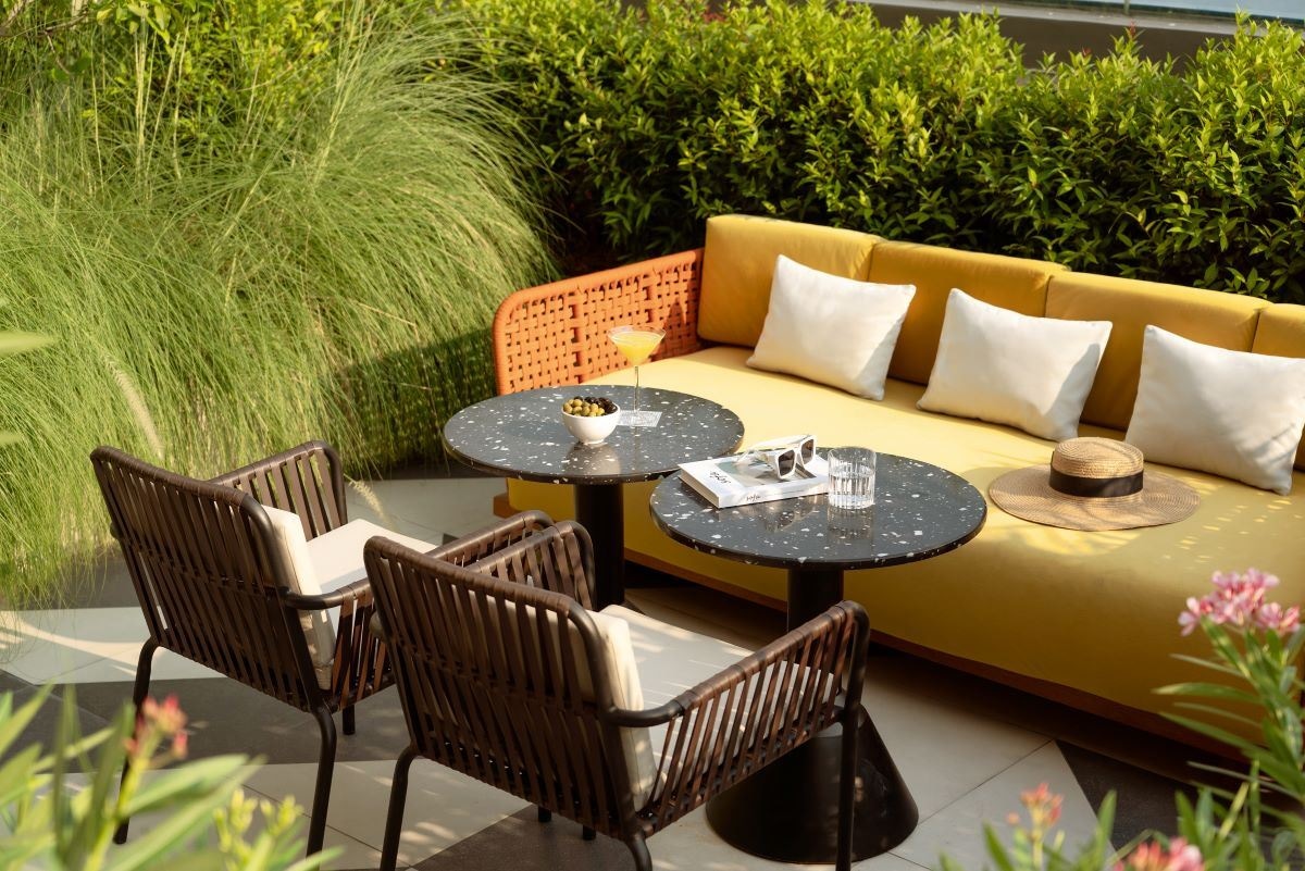 restaurants-tribe-table