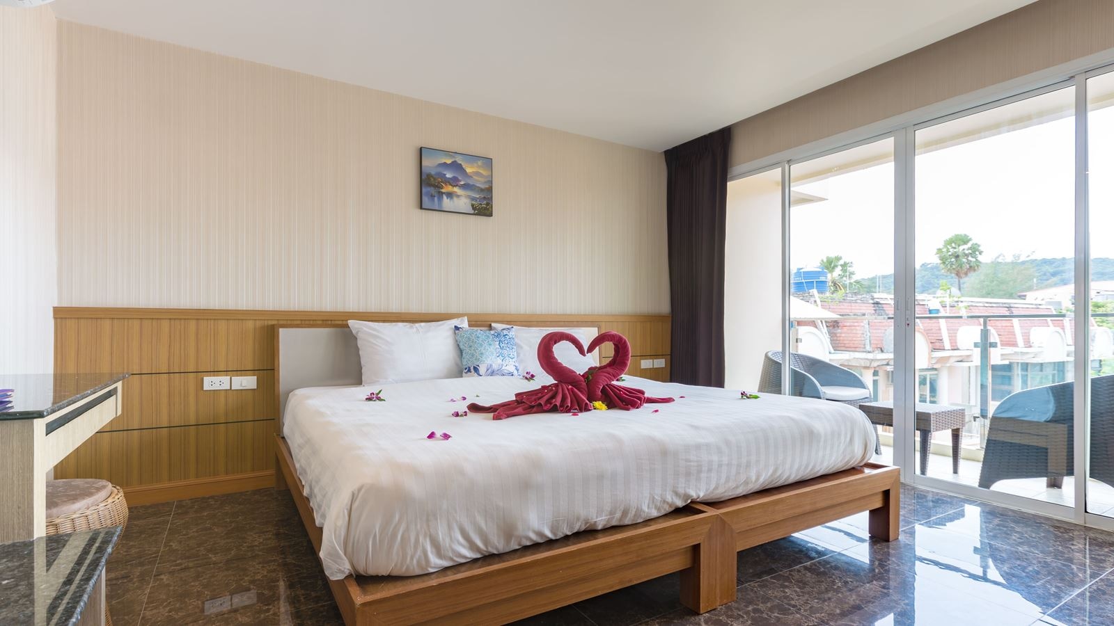 rooms-superior-room-with-balcony