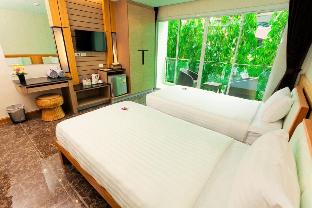 rooms-superior-room-with-balcony