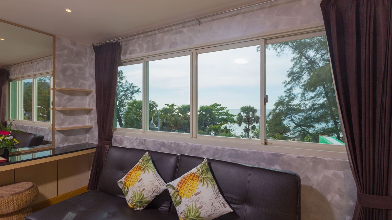 rooms-junior-suite-with-sea-view-balcony