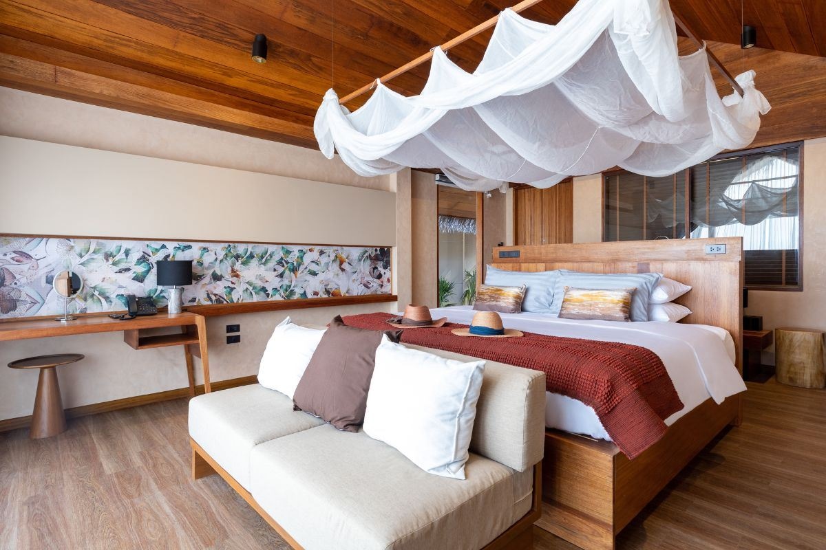 rooms-sun-beachfront-pool-villa